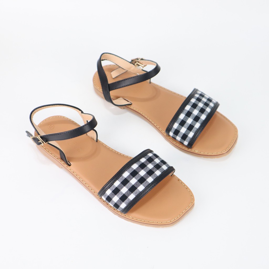 [Mã WABRWS giảm 15% đơn 150K] Giày sandal đế bệt mũi vuông Cillie 1000