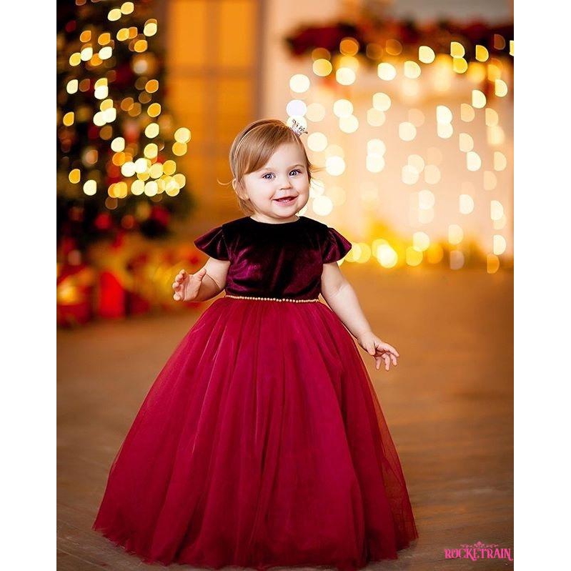 Đầm nhung phong cách sang trọng ôm dáng cho bé gái