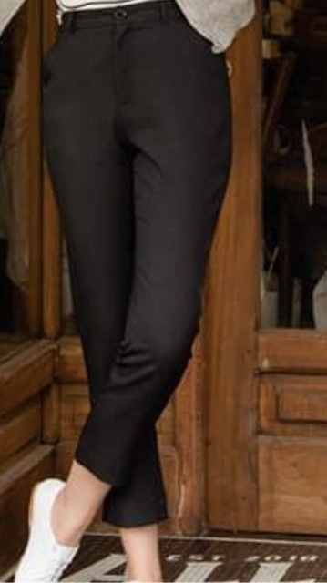Quần đen size s ak