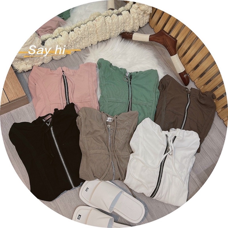 Áo khoác len nhung tăm lai bầu thêu chữ