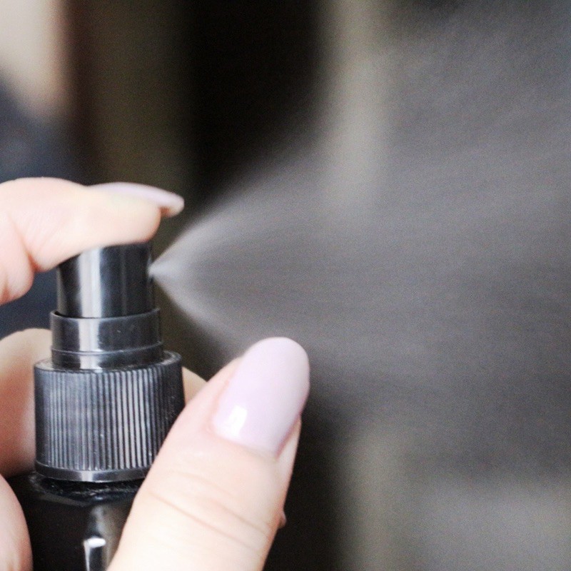 Xịt Makeup ELF Matte Magic Mist & Set Size L SALE 70% !! | BigBuy360 - bigbuy360.vn