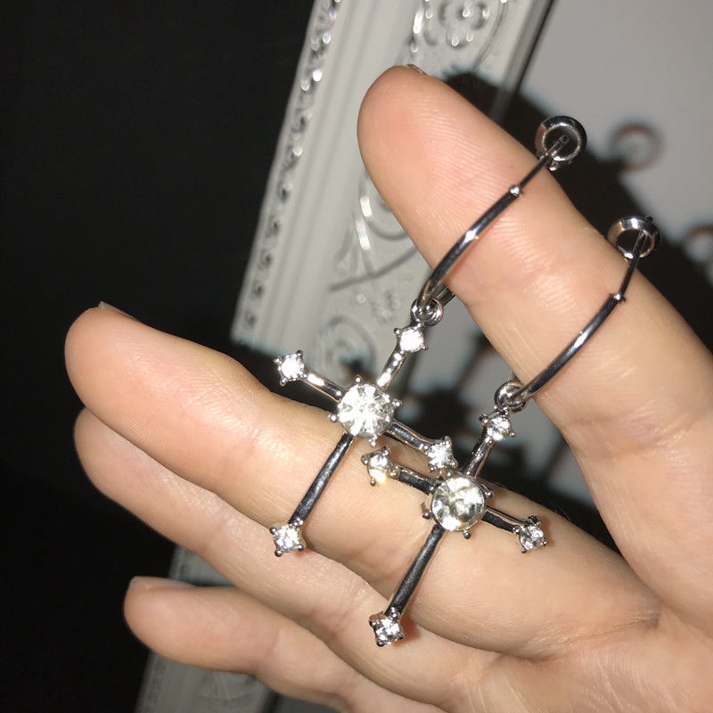 Khuyên tai nữ hình thánh giá đính đá lấp lánh thời trang Hàn Quốc 22159