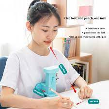 Giá Chống Cận Cho Học Sinh Deli 70540