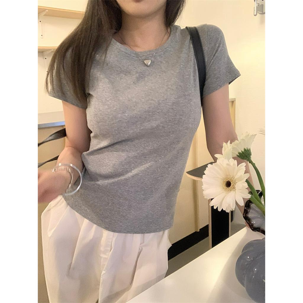 Áo Thun Nữ Ngắn Tay Cổ Tròn