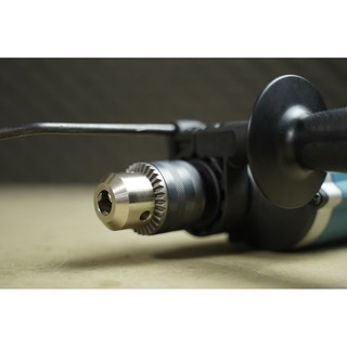 Máy khoan động lực Makita MT M8100B