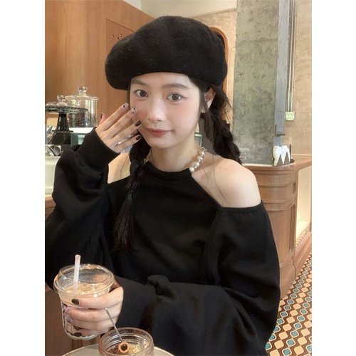 Áo sweater COZOKC trễ vai tay dài dáng rộng đính ngọc trai giả dễ thương