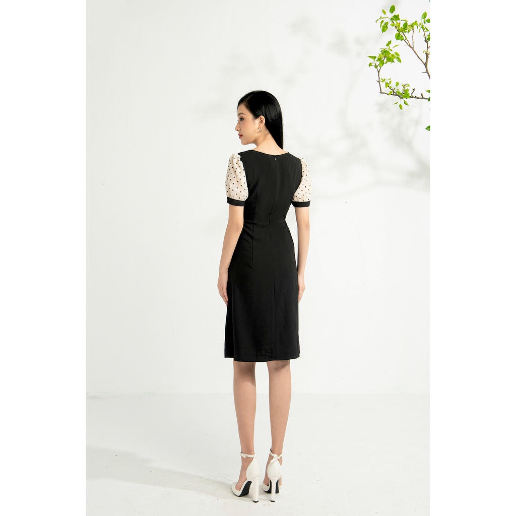 Đầm Cộc Tay Tay phối chấm bi, đính hàng ngọc trai MMOutfit D11201392