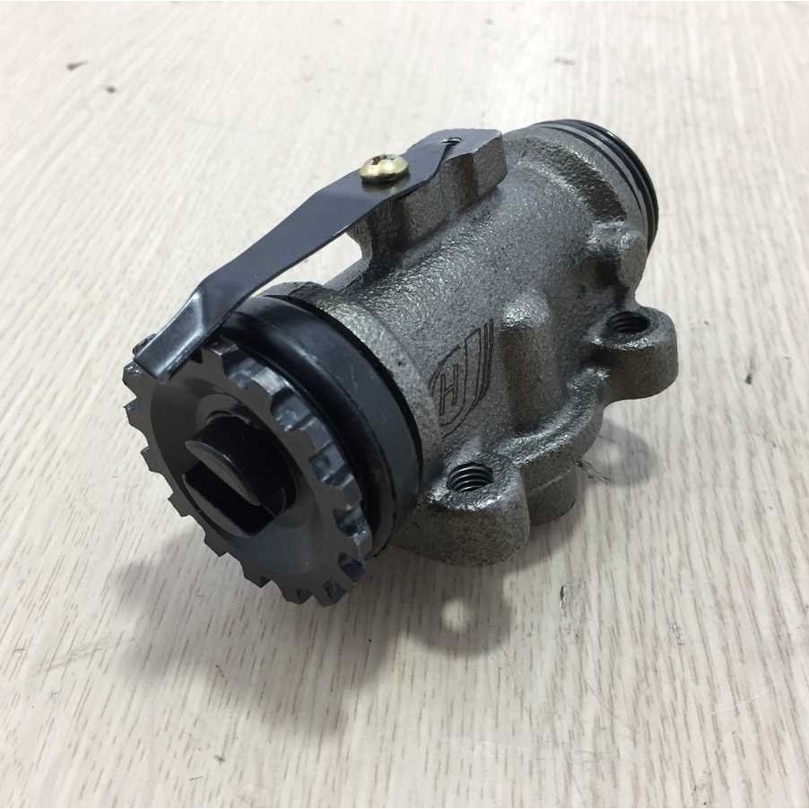 Bơm dầu phanh bánh sau, , không xả - bên trái CA1049, F25, Đk mâm F41, 4 lỗ M8 tâm lỗ bắt 38*51, lỗ dầu M10.