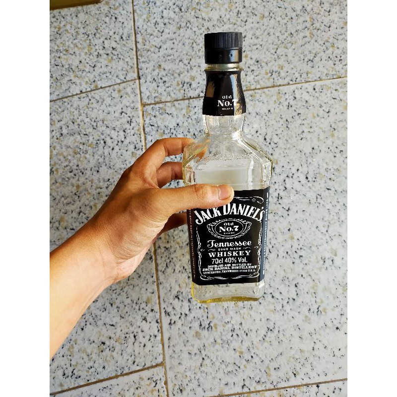 Vỏ chai đựng rượu Jack Denia xuất xứ Mỹ dung tích 700ml