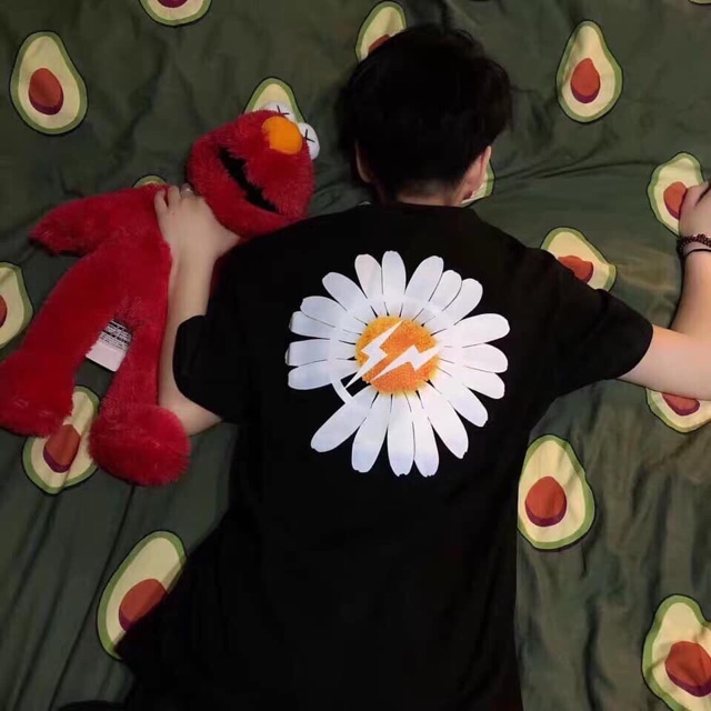 Áo thun unisex hoa cúc G.D