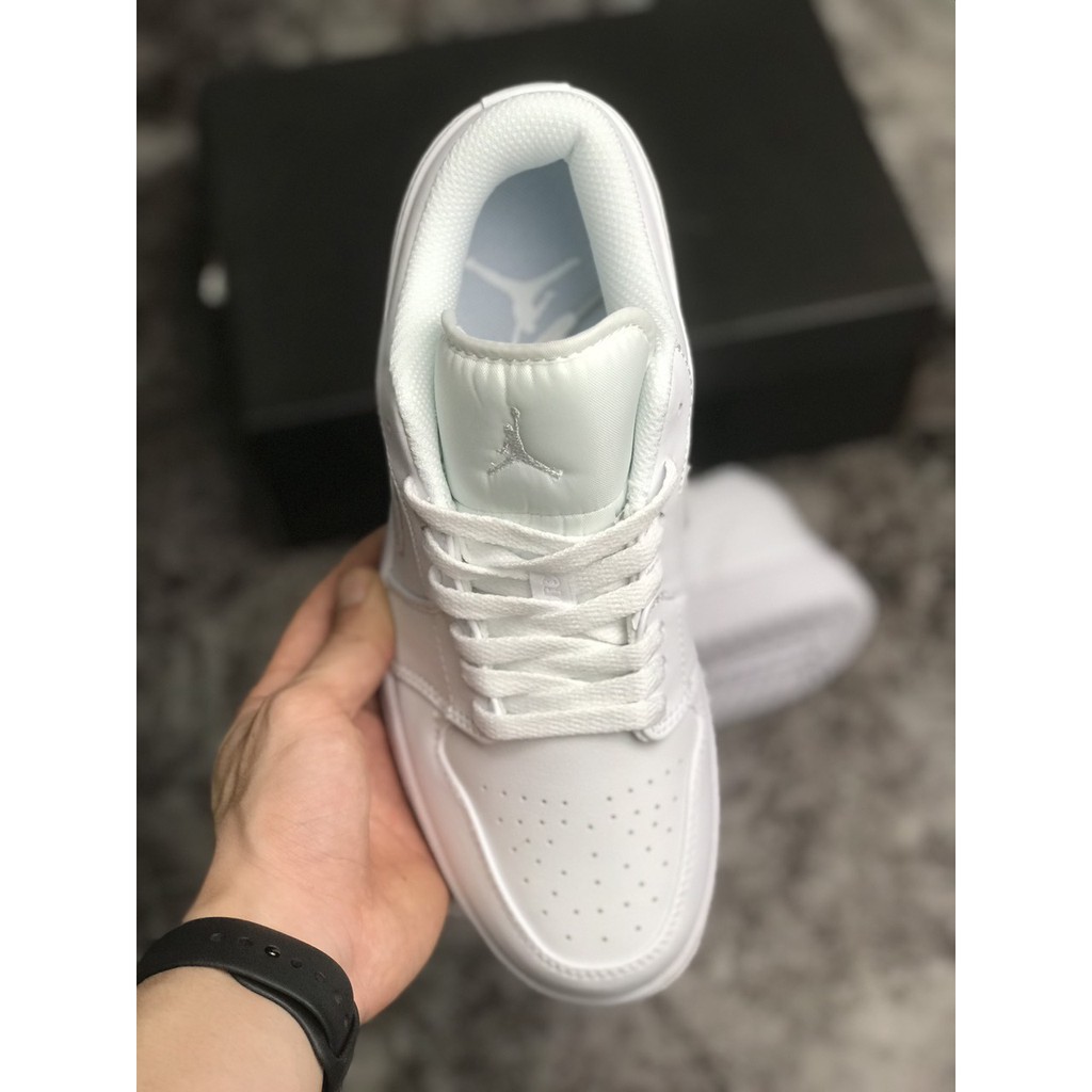 [KELLY SNEAKERS] Giày Thể Thao Sneaker Jordan 1 Low TripleWhite - Bản Cao Cấp (Ảnh Thật + Hàng Sẵn)