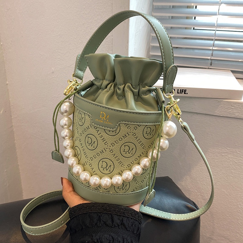 Túi đeo chéo IELGY đính ngọc trai cao cấp thời trang dành cho nữ