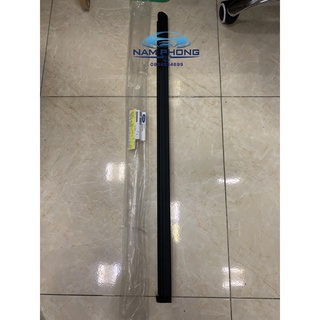 Nẹp ngoài kính cửa trước trái escape 05 - ev5750650b / ev5750650a