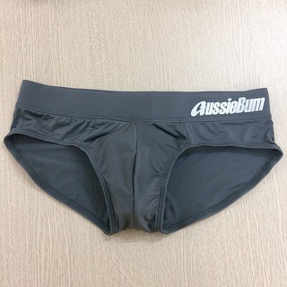 QUẦN LÓT NAM Aussiebum Dáng Tam Giác Brief Chất Liệu Thun Lạnh Cao Cấp Logo Lệch Màu Ghi Nhẹ Nhàng