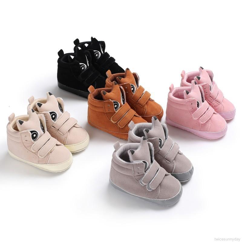 Giày thể thao khóa dán tập đi cho bé