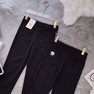 Quần legging đen thêu hoa cúc cực xịn ☘️☘️