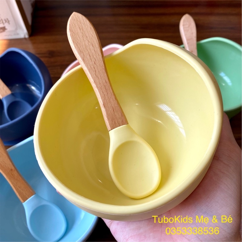 Bát Ăn Dặm Silicone Chống Đổ Kèm Thìa Cho Bé Tubokids