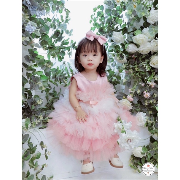 Váy công chúa cho bé