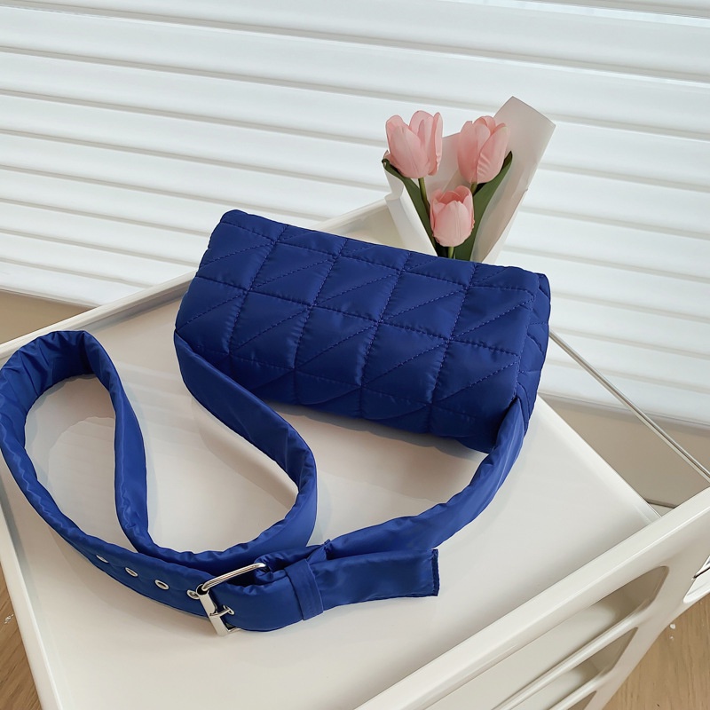 Túi xách đeo vai kiểu vuông nhỏ nhắn xinh xắn dễ thương cho nữ