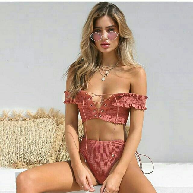 Bikini ren đan dây kèm quần lưng cao