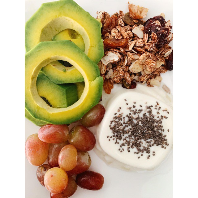 Granola không đường 20% yến mạch 9 loại hạt vị matcha 500gr | BigBuy360 - bigbuy360.vn
