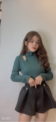 Áo len khoét kiểu