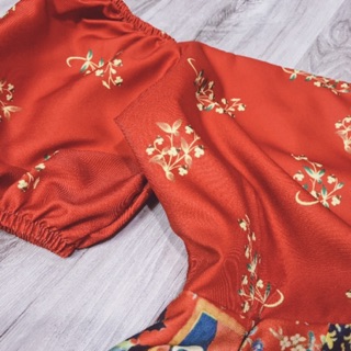Đầm maxi thổ cẩm tay phồng hở lưng