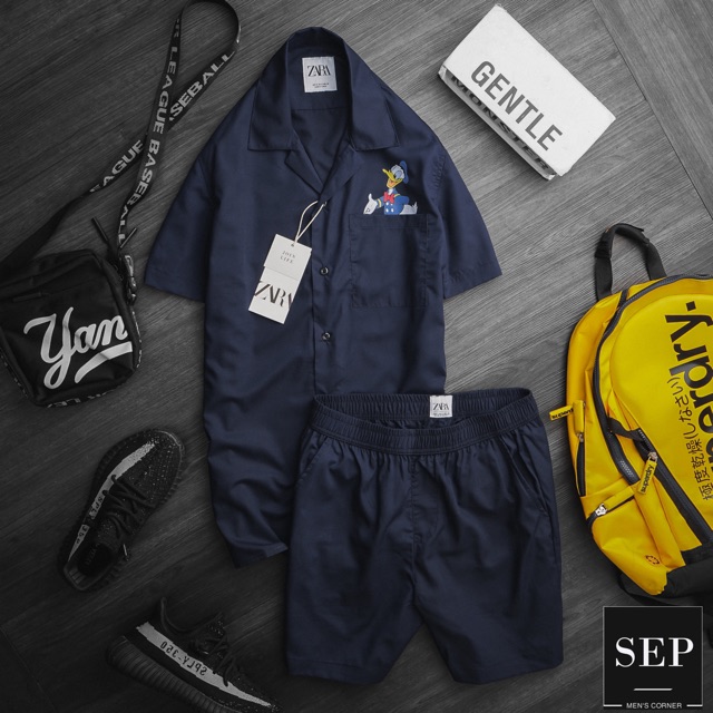 Set bộ unisex Mickey & Donald chất liệu sợi tre nhẹ mát, 1 set bao gồm 1 áo somi cổ danton & 1 quần short | BigBuy360 - bigbuy360.vn