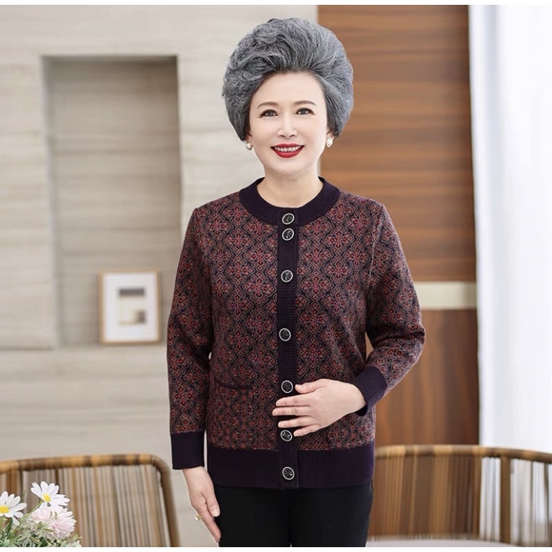 Áo khoác len cài khuy người già. Áo khoác len thu đông cho bà, cho mẹ