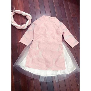 Áo dài cách tân hoa hồng nổi