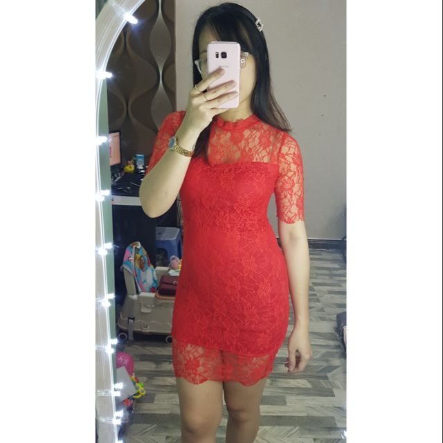 Đầm ren body tay lỡ