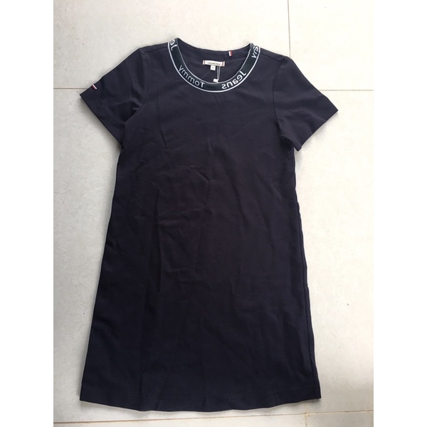 Sele sele lỗ Tommy hilfiger Size 4 🍀🍀🍀