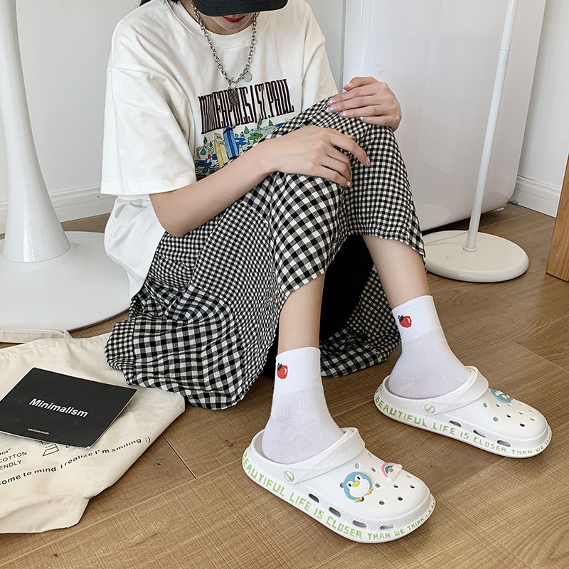 DÉP CROSS ULZZANG VIỀN CHỮ ÊM CHÂN KÈM STICKER