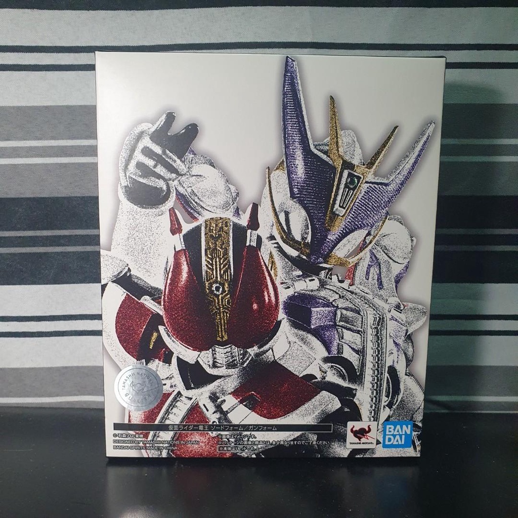 Mô hình chính hãng S.H.FIGUARTS SHF SHINKOCCHOU SEIHOU KAMEN RIDER DENO DEN-O SWORD/GUN FORM