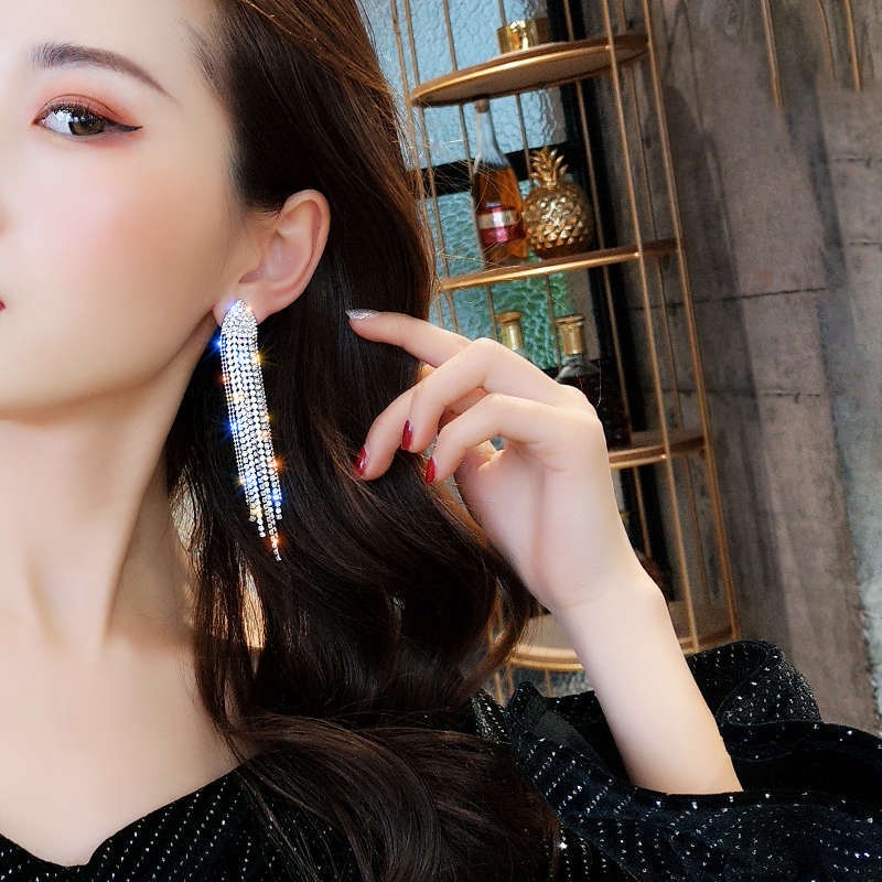 Bông Tai Mạ Bạc 925 Dáng Dài Đính Đá Pha Lê Phối Tua Rua Thời Trang Cổ Điển