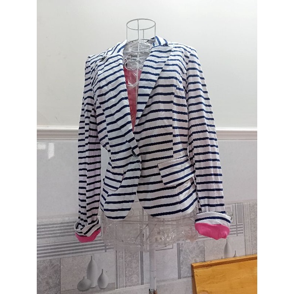 Áo vest thun lỗi dơ li ti nhiều chỗ