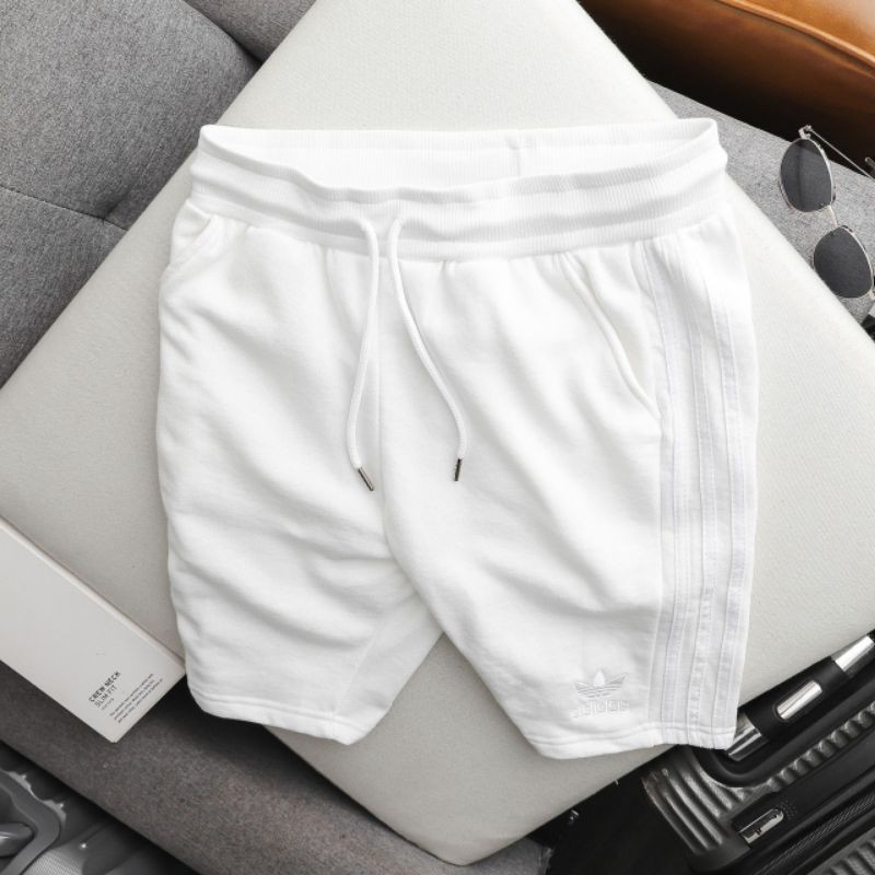 quần Adidas Orginals Short With Three Stripe. Cotton 100% xịn | BigBuy360 - bigbuy360.vn