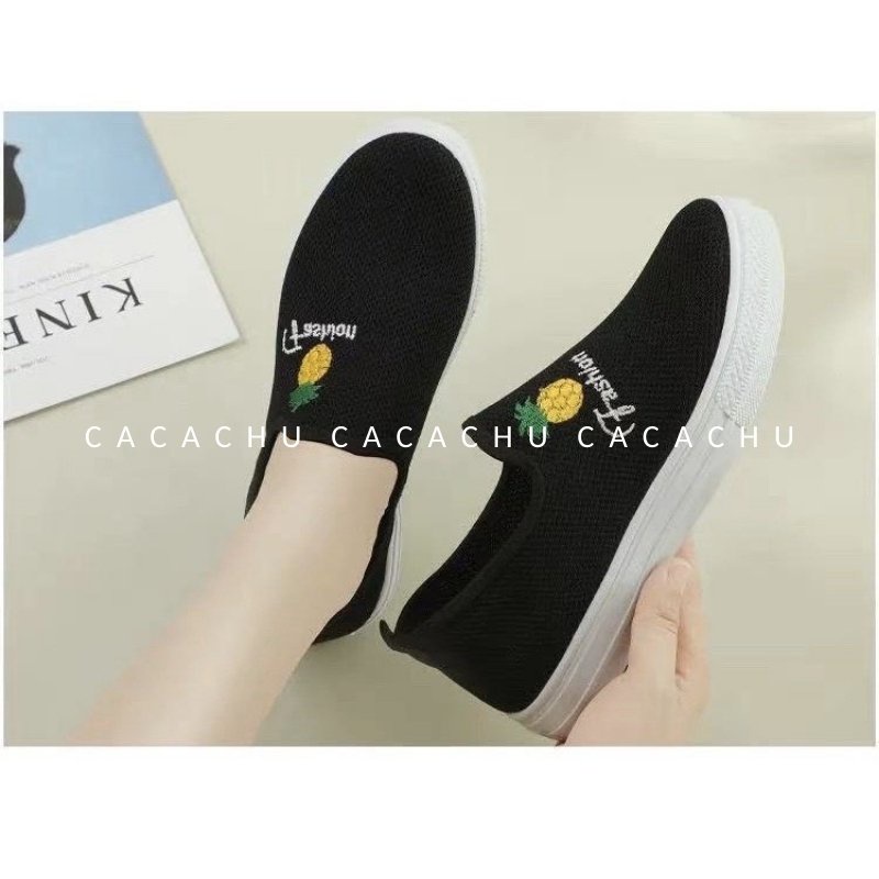 Giày lười nữ chạy bộ thể thao đẹp Fashion hot 2021 CACACHU G008, giày vải đế êm thoáng khí thêu quả dứa thời trang