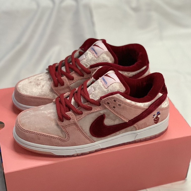 ✔️Giày SB Dunk Low Pro QS x Strange Love Hồng Fullbox Cao Cấp✔️