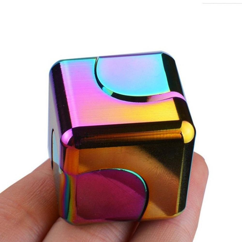 Con quay đồ chơi Fidget Spinner hình vuông nhiều màu bằng kim loại F1V2 V4D9 X0G0