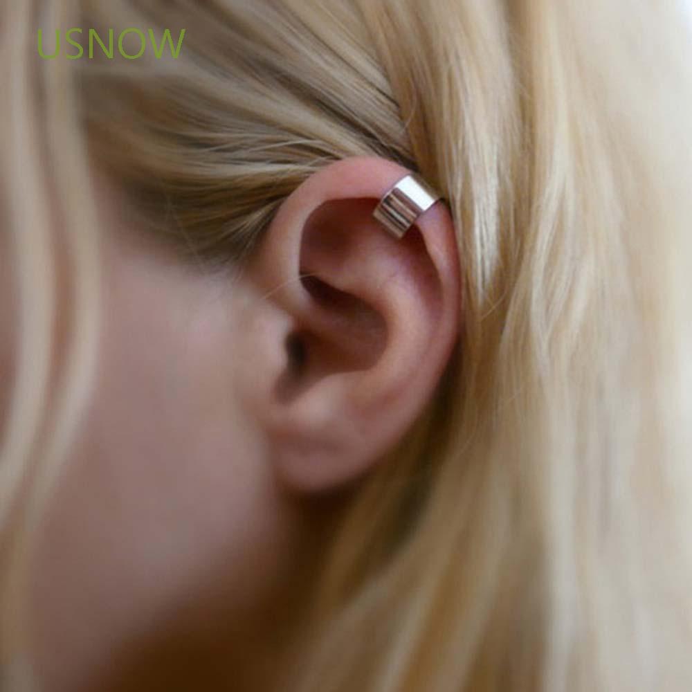 1 Đôi Khuyên Tai Thời Trang Nhiều Màu Cho Nam &amp; Nữ