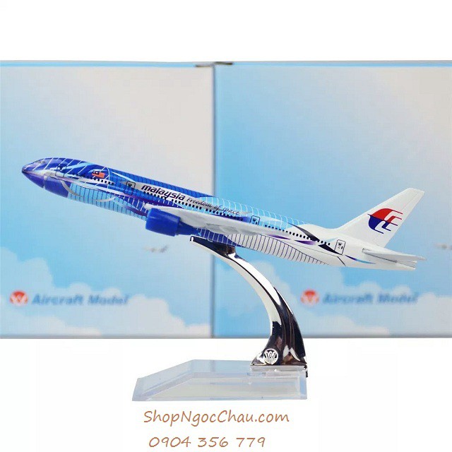 Mô hình máy bay B777 Malaysia Special Blue 16cm