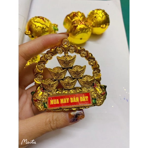 Thỏi vàng, đồng xu tài lộc, các thứ nhỏ xinh trang trí oản