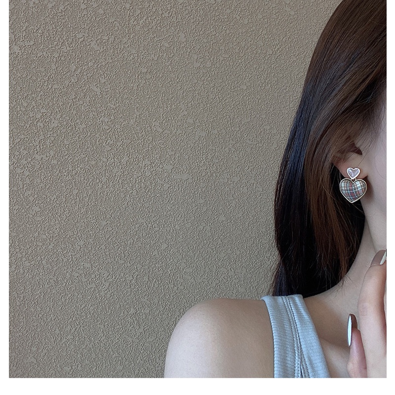 Khuyên Tai Hình Trái Tim Phong Cách Hàn Quốc Xinh Xắn Dành Cho Nữ
