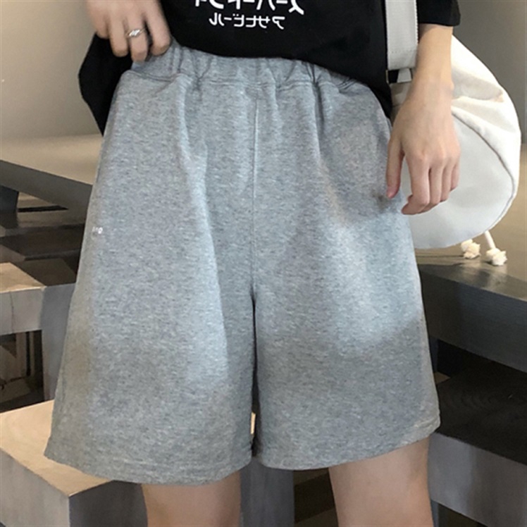 Quần ngắn lưng thun thời trang trẻ trung | BigBuy360 - bigbuy360.vn