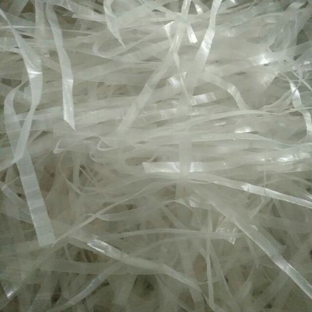 Bánh tráng cắt sợi nhỏ