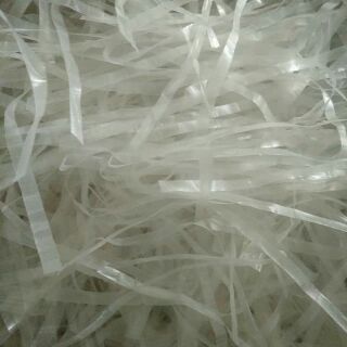 Bánh tráng cắt sợi nhỏ