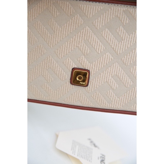 Túi W466-25 Fendi Baguette fullbox kèm khăn quai đẹp bản xịn quá mê luôn