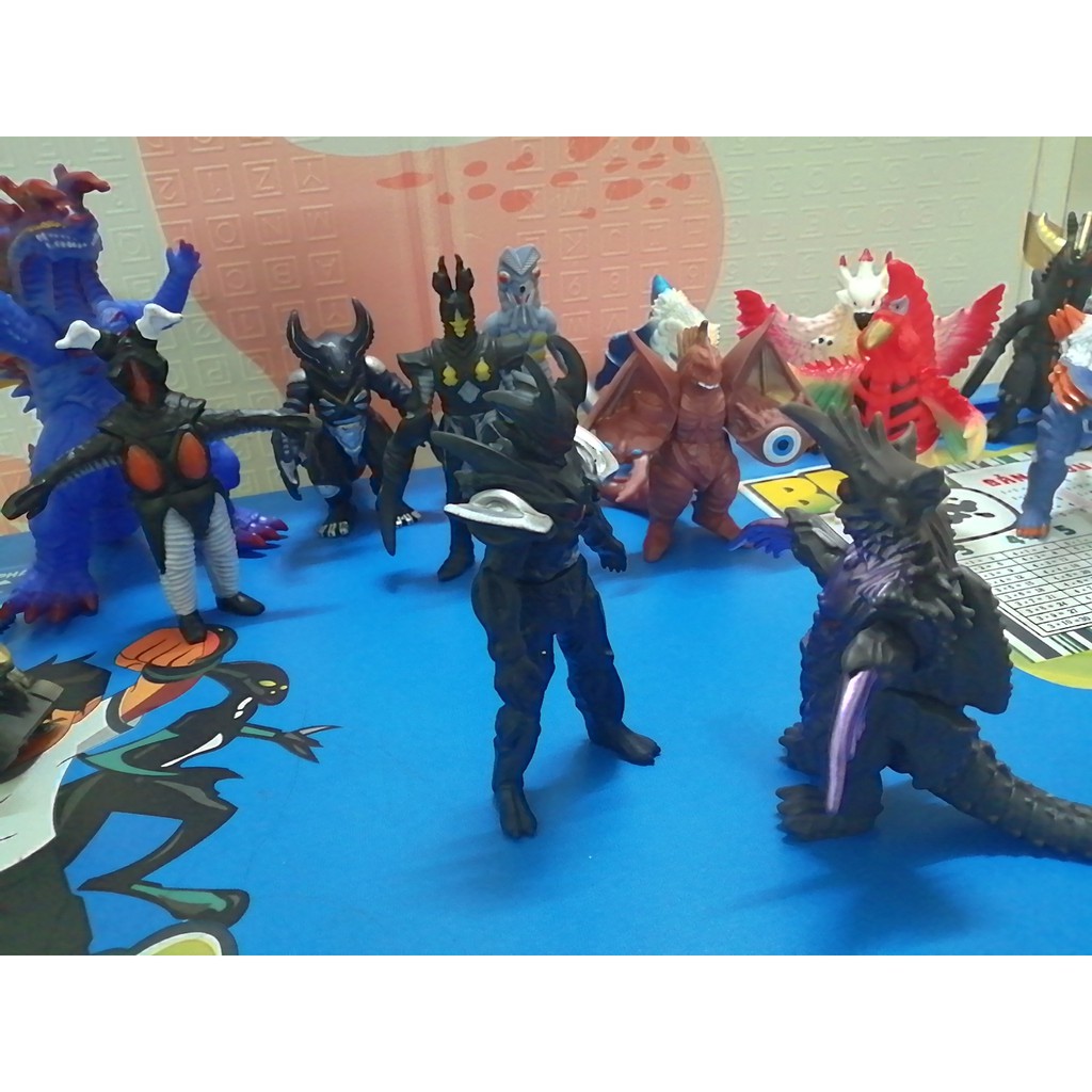 Mô hình Quái vật Dark Lugiel 13cm Kaiju Ultraman Series Siêu nhân điện quang [Đồ Chơi 24/7]