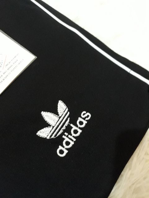 Quần sooc adi 3 sọc siêu hot | BigBuy360 - bigbuy360.vn